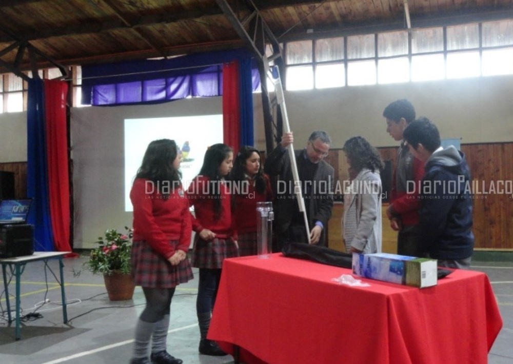 Dirección General de Aguas entregó Pluviómetro Ciudadano a colegio José Manuel Balmaceda