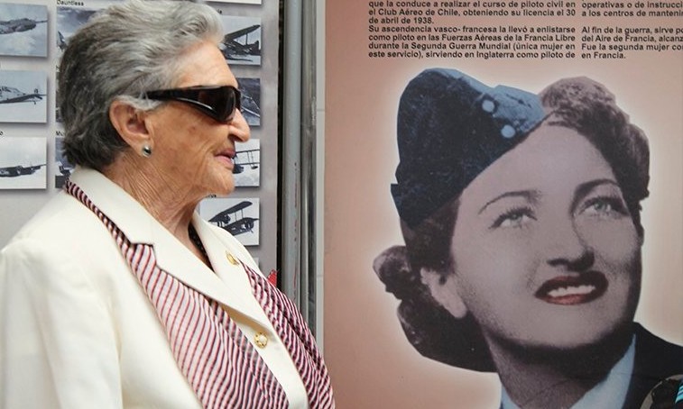 Falleció riobuenina Margot Duhalde, la primera piloto de guerra chilena