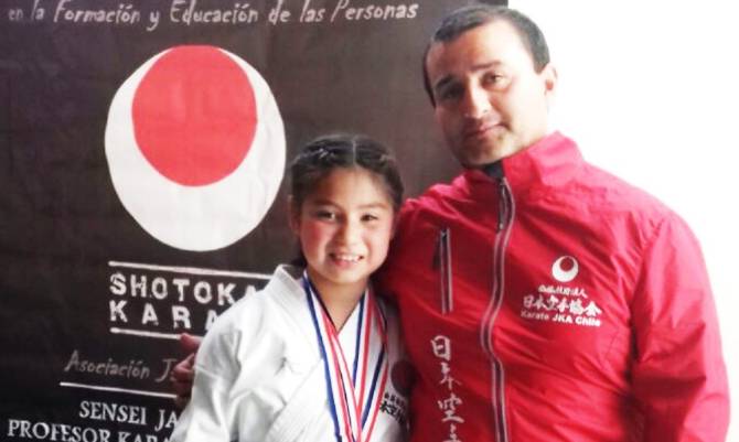 Alumna del Club de Karate Jiyukán Futrono representará a Chile en Perú