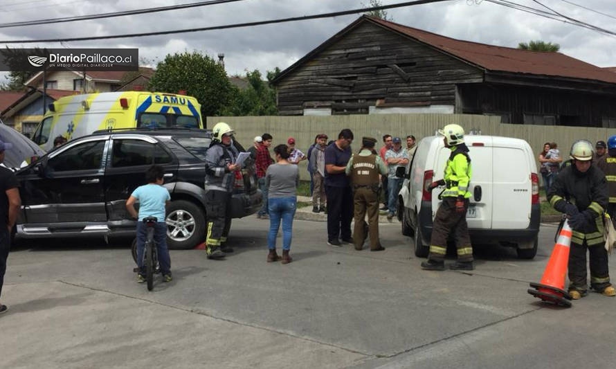 Accidente terminó con dos heridos y un conductor detenido por agresión en Paillaco