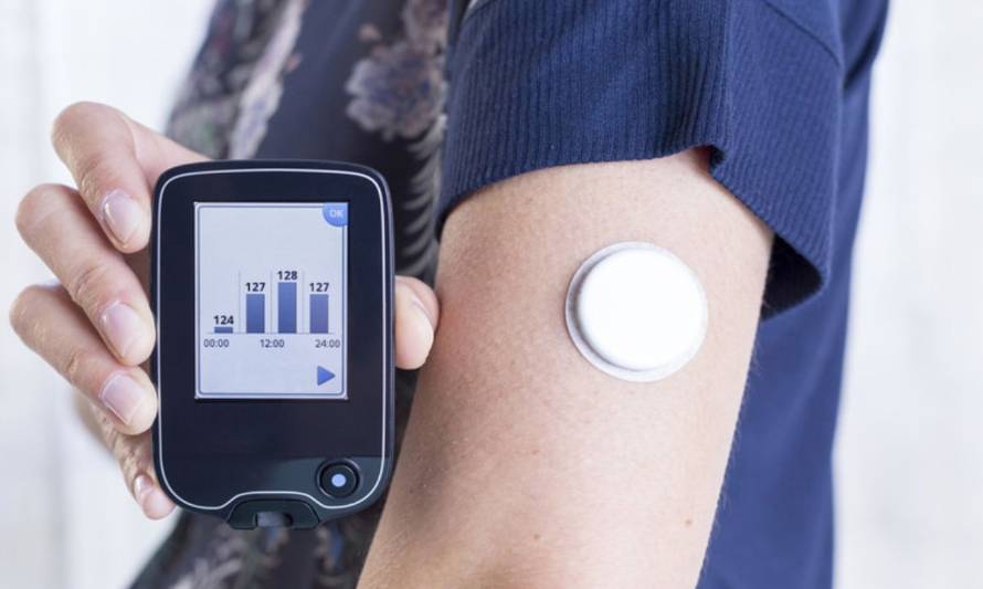 Proponen incorporar sensores digitales a canasta GES para el tratar Diabetes Infantil