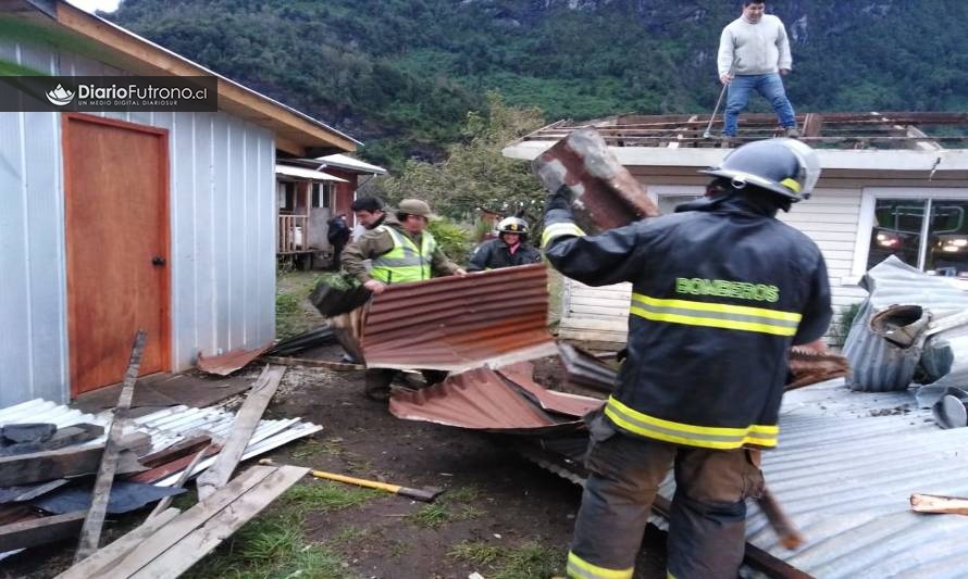 Bomberos de Llifén y Curriñe atendieron 14 emergencias durante sistema frontal