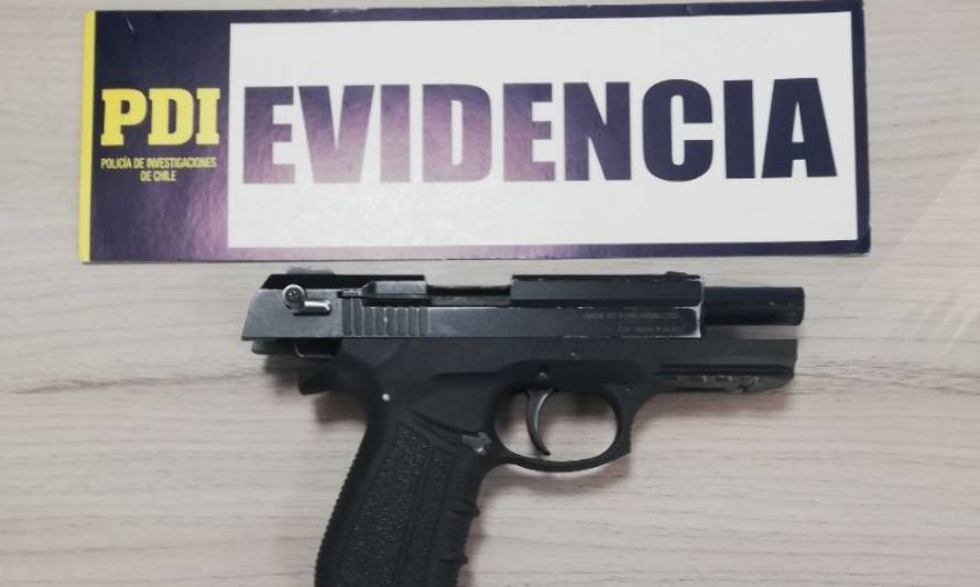 Joven de 19 años fue detenido en Valdivia por porte ilegal de armas