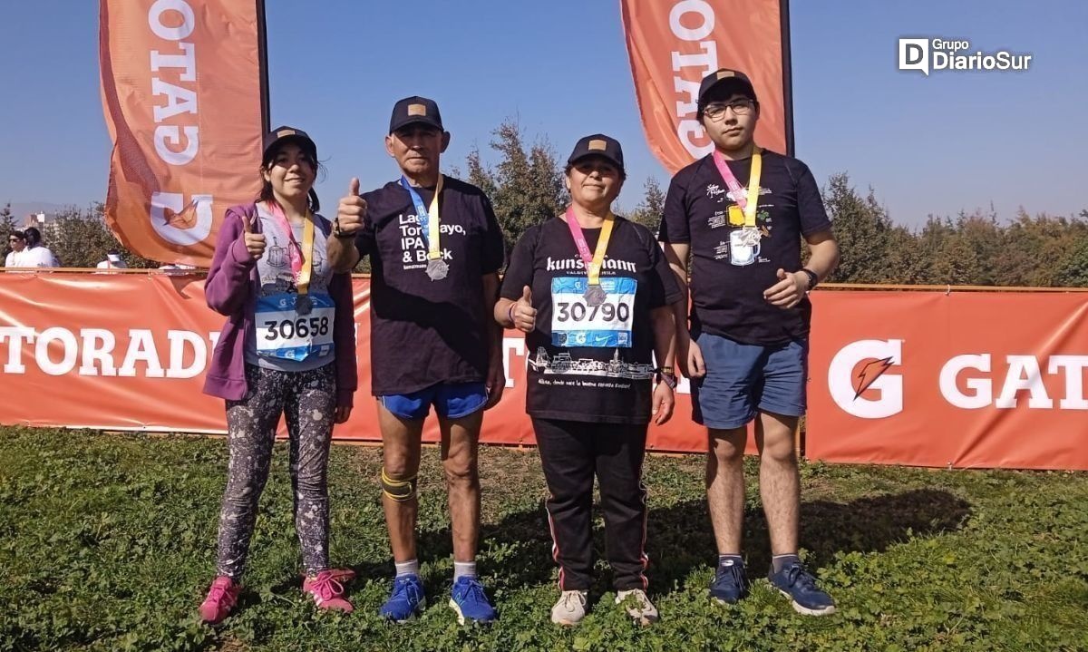 Atletas de Los Ríos marcaron presencia en la Maratón de Santiago