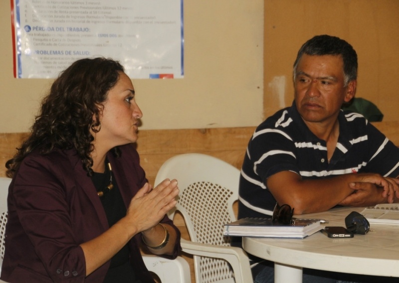 Municipalidad de Futrono, Indap y Mop entregaron soluciones a vecinos de Cerrillos 